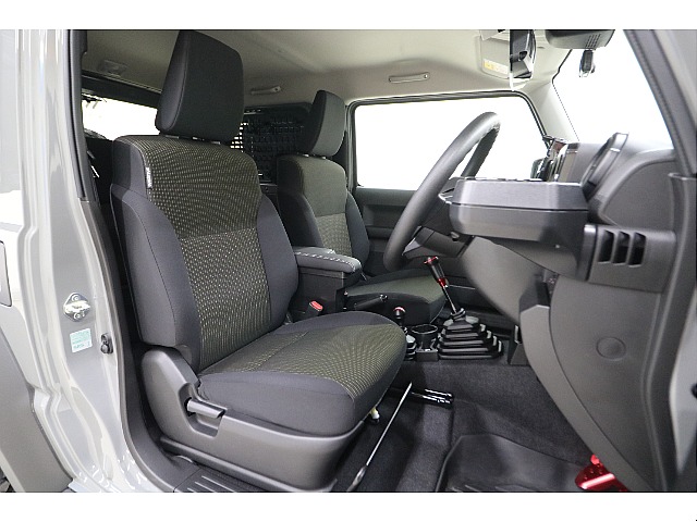 運転席／助手席共に綺麗に保たれております☆