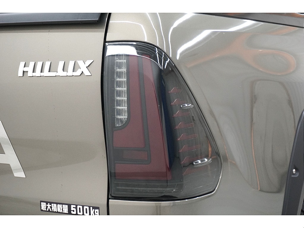 新品オリジナルULTIMATE BLACK テールランプ☆