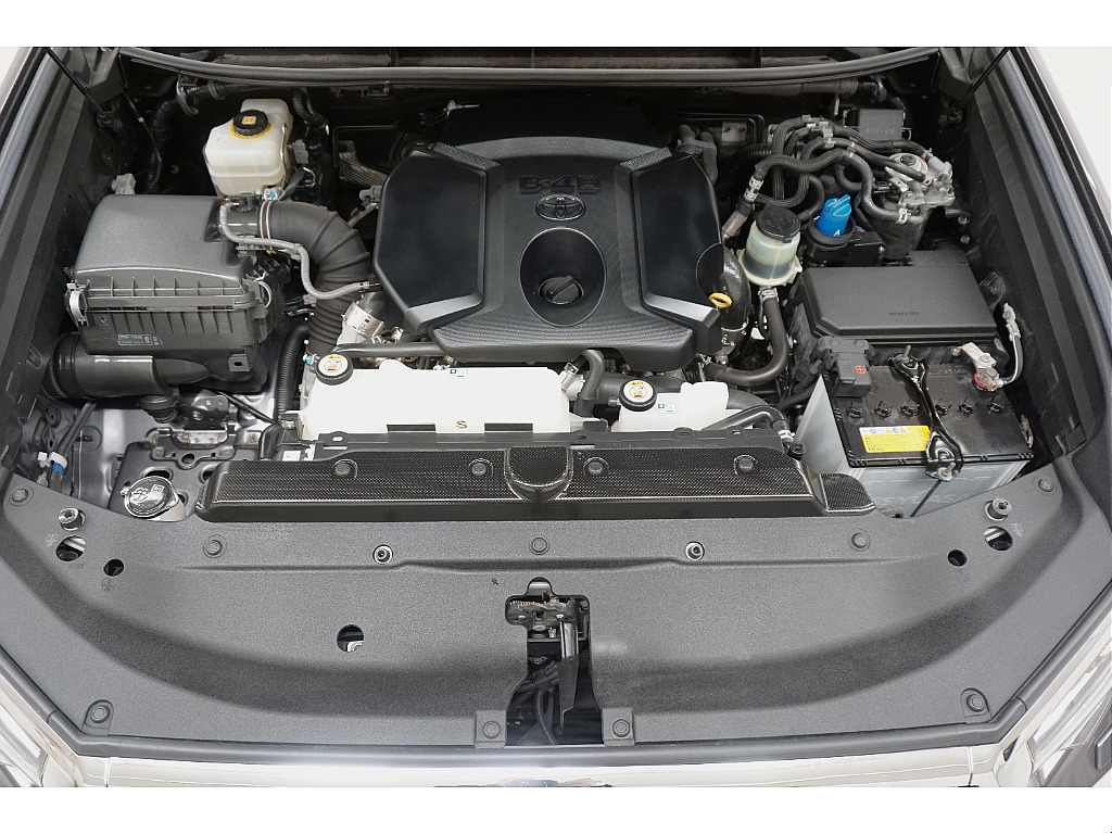 耐久性に優れたクリーンディーゼルエンジン搭載♪