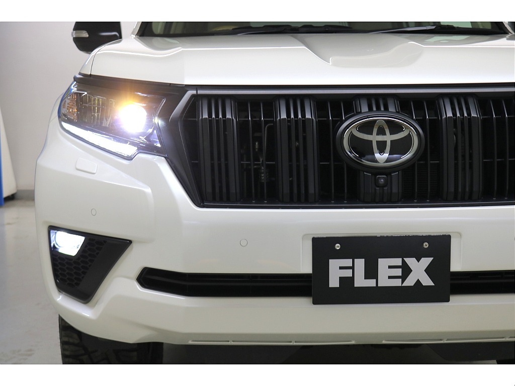 特別仕様車Matt Black Edition☆ワンオーナー☆ホワイトパールクリスタルシャイン☆新品２インチリフトＵＰ☆専用ＬＥＤヘッドライト☆