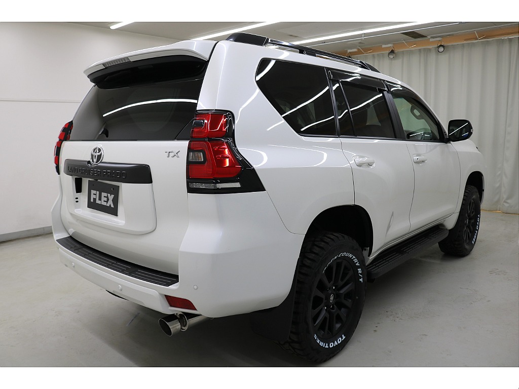 特別仕様車Matt Black Edition☆ワンオーナー☆ホワイトパールクリスタルシャイン☆新品２インチリフトＵＰ☆ＴＲＤマフラー☆