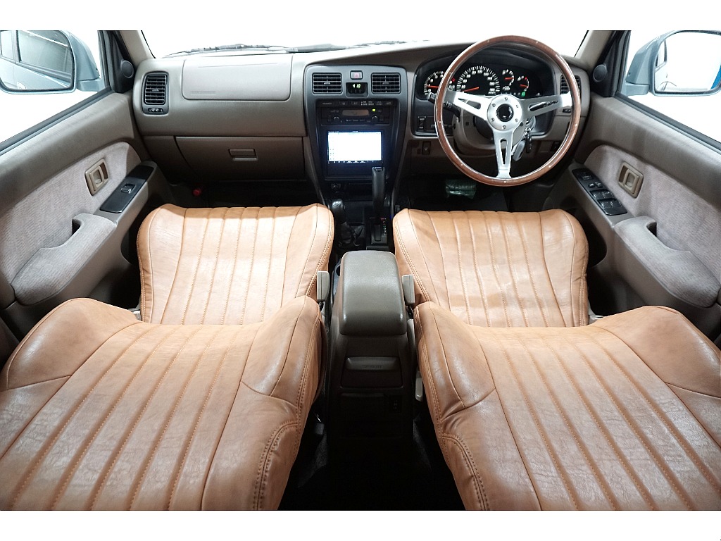 内装は当店にてルームクリーニング済みとなりますので綺麗な状態です♪