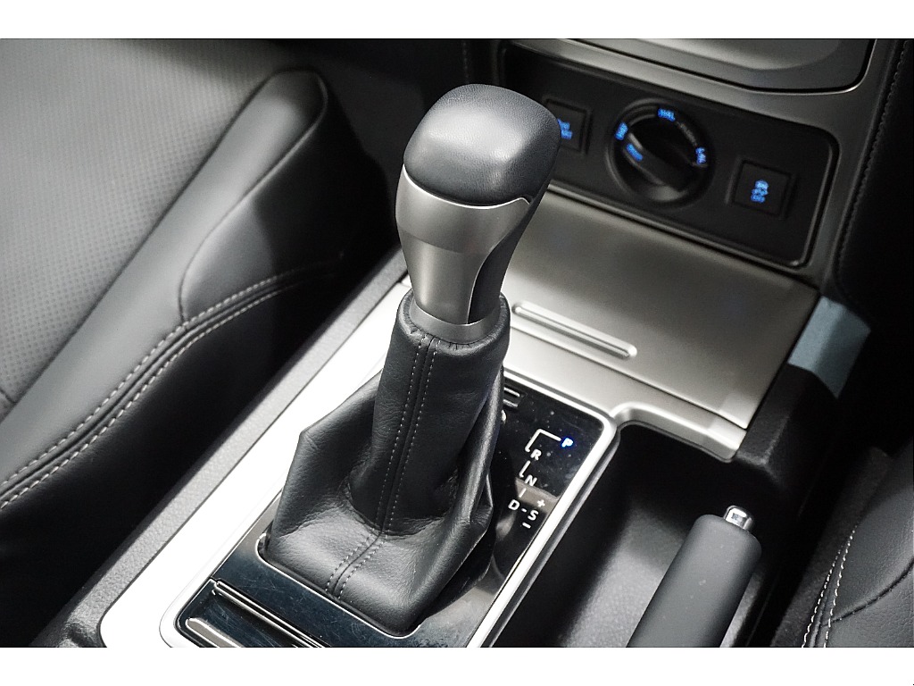 本革巻きシフトノブ☆