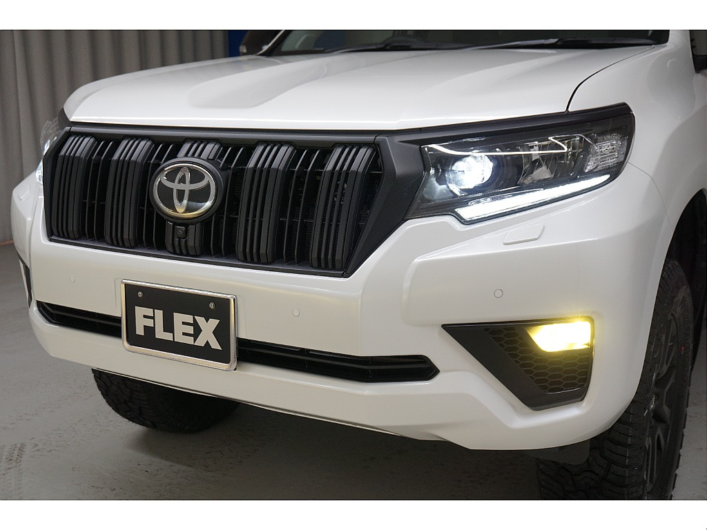 ワンオーナー☆特別仕様車Matt Black Edition☆新品２インチリフトＵＰ☆マッドブラックエディションＬＥＤヘッドランプ☆フロントグリル☆フォグランプベゼル☆