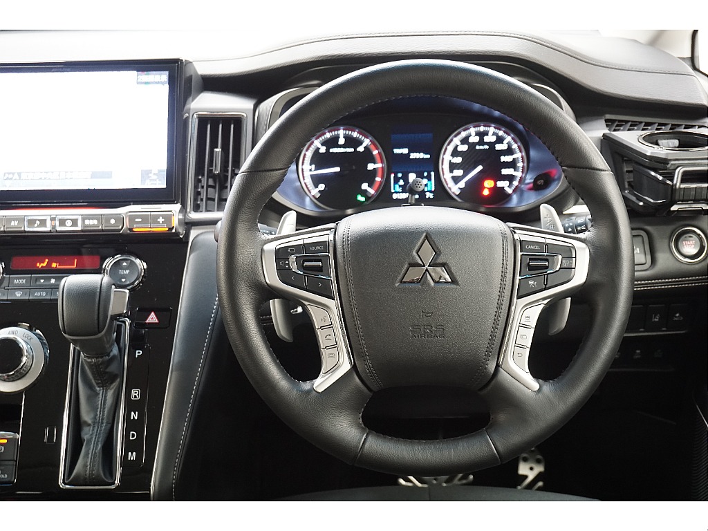 本革巻きステアリング＆本革巻きシフトノブ☆ステアリングスイッチ付き☆