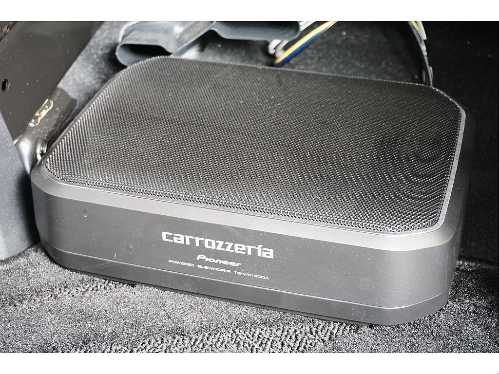 カロッツェリア製サブウーファー☆