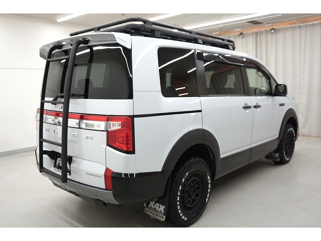 新品オリジナルリアアンダーカバー☆autoflags社製リヤスポイラー☆autoflags社製リヤラダー☆autoflags社製マッドフラップ☆autoflags社製ルーフラック☆