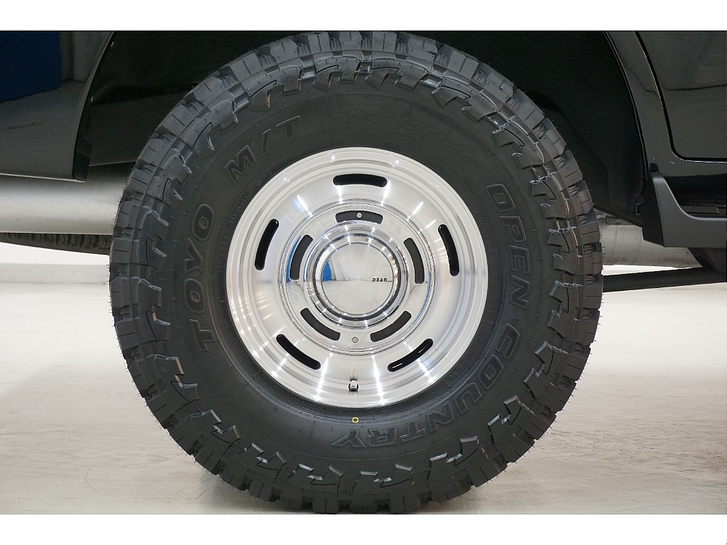 新品ＴＯＹＯオープンカントリーＭＴタイヤ×新品ＤＥＡＮクロスカントリー１６インチアルミホイール☆