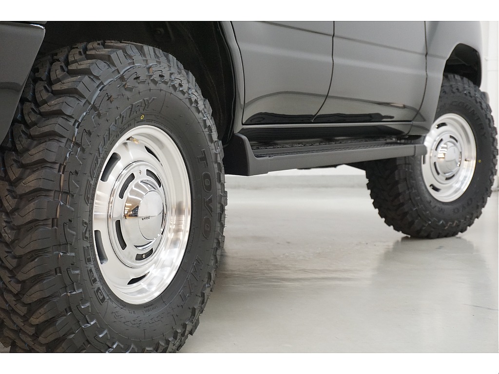 新品ＴＯＹＯオープンカントリーＭＴタイヤ×新品ＤＥＡＮクロスカントリー１６インチアルミホイール☆