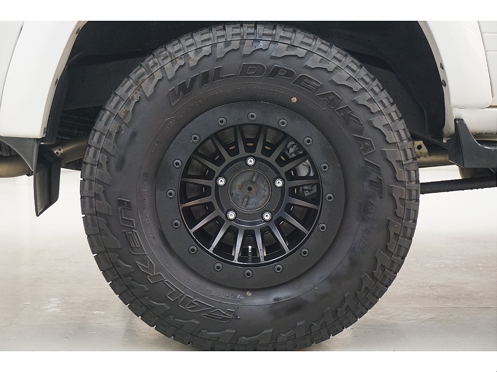 ＦＡＬＫＥＮ　ＷＩＬＤＰＥＡＫ　Ａ／Ｔタイヤ×ソリッドレーシング　タービンＺ１ホイール☆