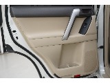 ドアトリムになります☆