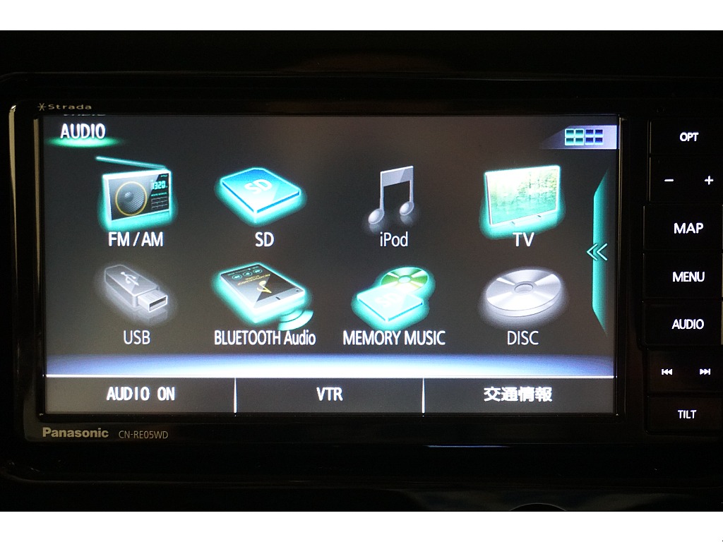 ストラーダＳＤナビ（フルセグ＆Bluetooth対応）☆