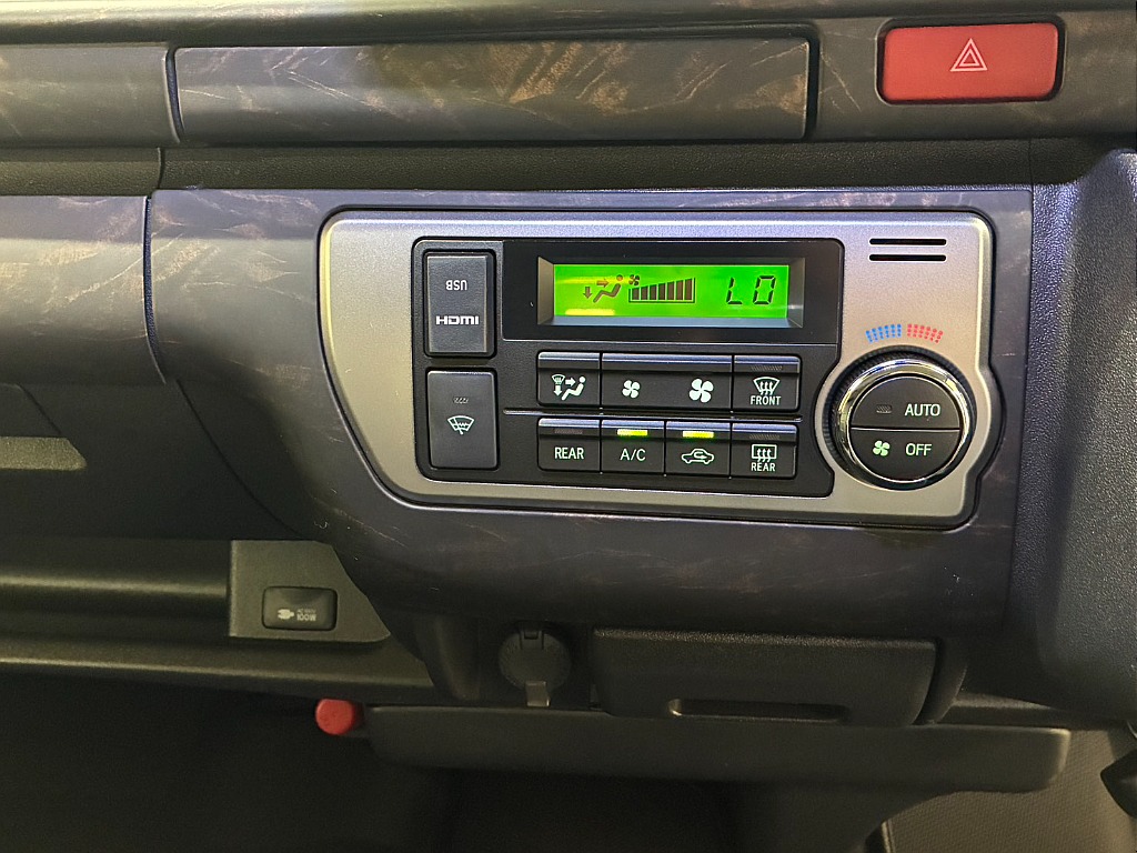 HDMI＆USBポート付き！