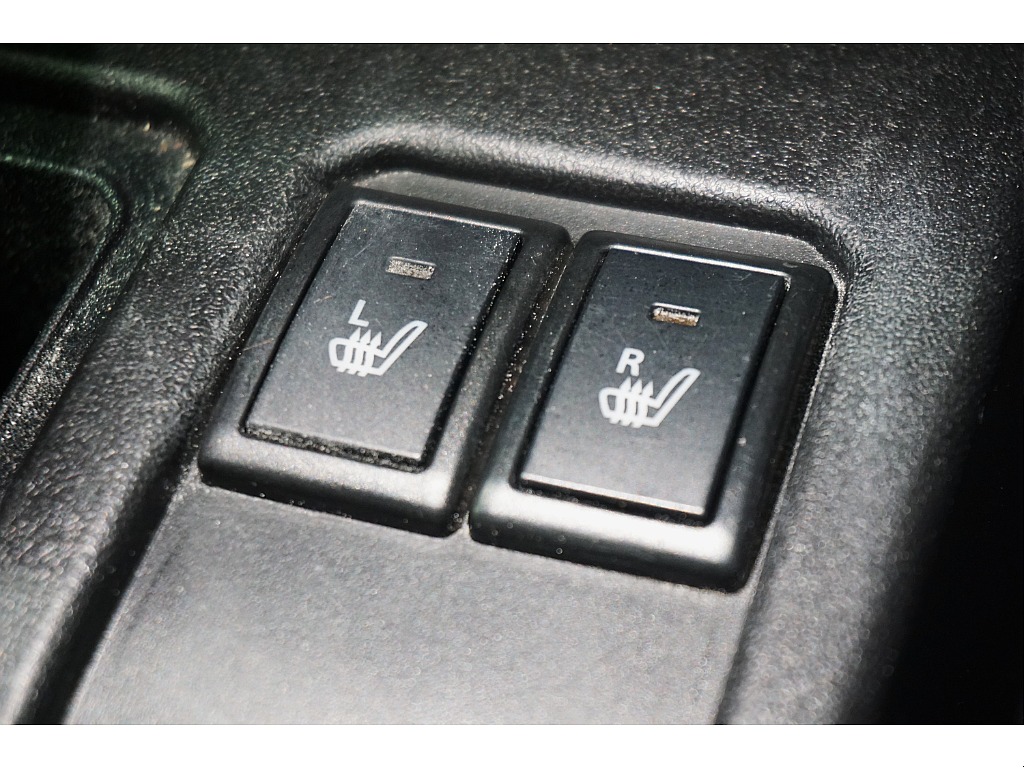運転席／助手席シートヒーター☆