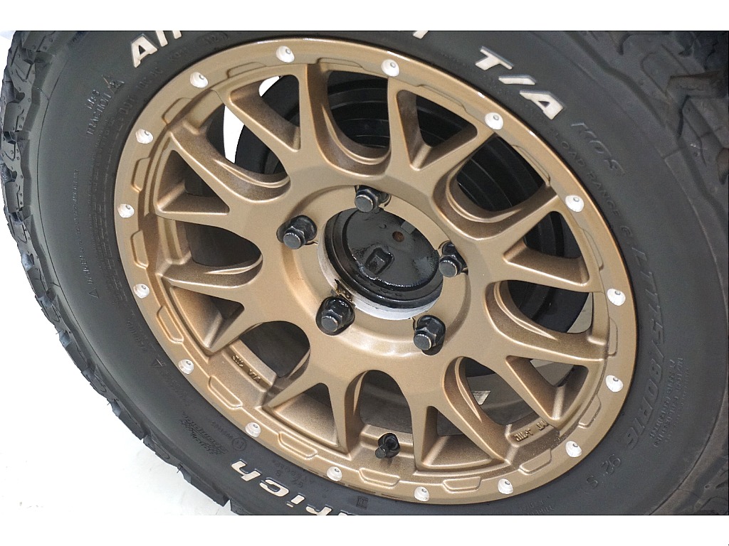 BFグッドリッチAT KO3タイヤ×MUD VANCE08 MAT BRONZE☆
