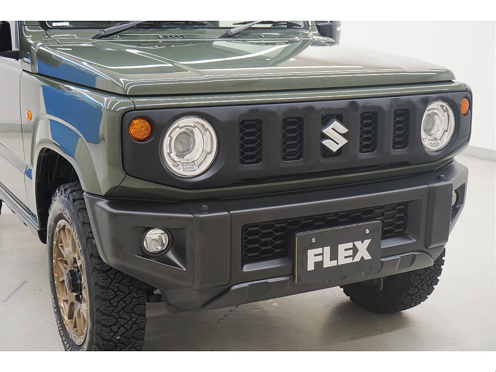 買取特選車☆５速マニュアル☆ＸＣグレード☆ジャングルグリーン☆ＸＣ標準装備ＬＥＤヘッドランプ☆ＸＣ標準装備フォグランプ☆純正オプションサイドアンダーガーニッシュ☆純正オプション前後デフカバー☆