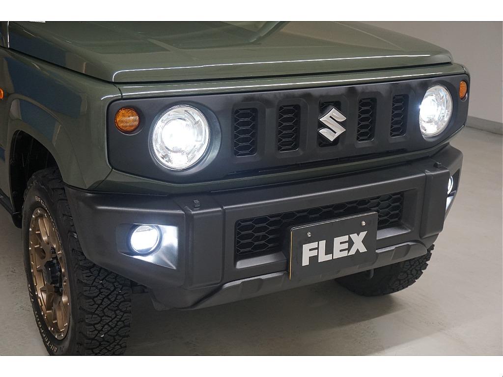買取特選車☆５速マニュアル☆ＸＣグレード☆ジャングルグリーン☆ＸＣ標準装備ＬＥＤヘッドランプ☆ＸＣ標準装備フォグランプ☆純正オプションサイドアンダーガーニッシュ☆純正オプション前後デフカバー☆