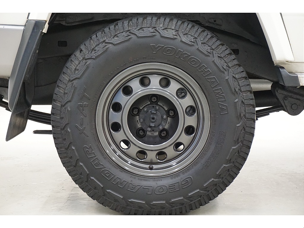 ＹＯＫＯＨＡＭＡジオランダーＸ－ＡＴタイヤ×ＪＡＯＳ ＴＲＩＢＥ１６インチＡＷ（マットガンメタ）☆
