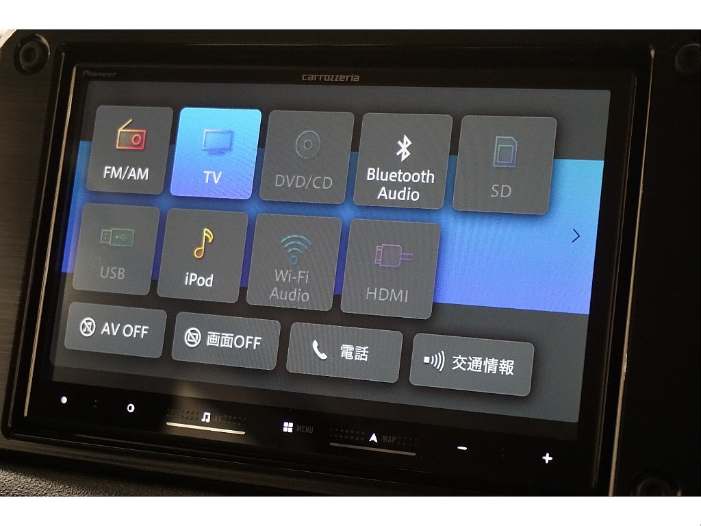 新品カロッツェリア８インチＳＤナビ（フルセグ、Bluetooth対応）☆バックカメラ☆ＨＤＭＩ＆ＵＳＢポート☆