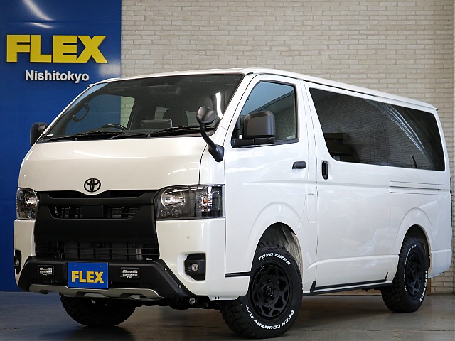 新車ハイエースＶダークプライムⅡ２８００ディーゼル４ＷＤブラックエディション完成致しました！！アルパイン１１インチナビ装備！！オリジナルベットＫＩＴ装着済み！！