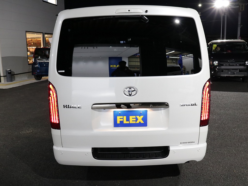 令和６年式登録済み未使用車ＦＬＥＸカスタム完成！！新品オリジナル１７インチアルミ新品スポイラー新品オーバーフェンダー新品ＬＥＤテール新品パイオニアＳＤナビビルトインＥＴＣ２．０装備！！