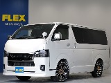 令和５年式ハイエースＶダークプライムⅡ２０００ガソリン２ＷＤフレックスコンプリート車両入庫！！外装、内装カスタム済みの１台！！人気のパーツ多数装備済み！！