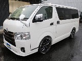 人気のパールホワイトディーゼル２ＷＤカスタム車両入庫！！