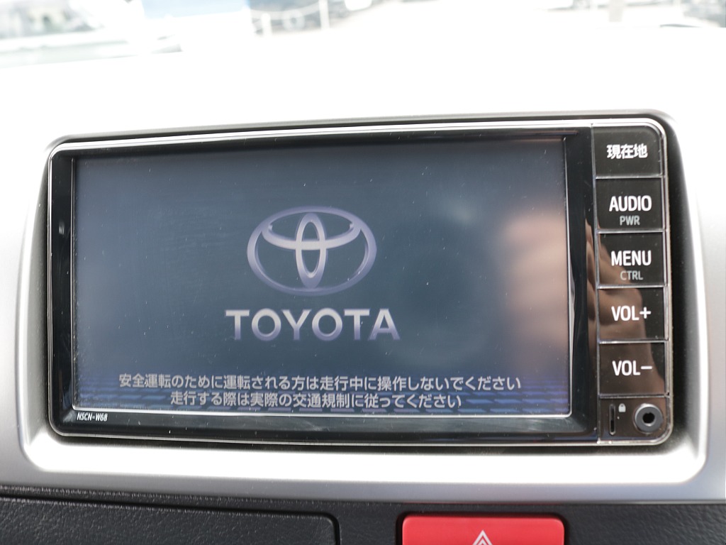 トヨタ純正ＳＤナビ７インチワイドモデル装備！！