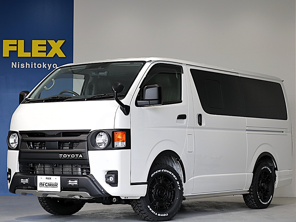 令和６年式ハイエースＶスーパーＧＬ２８００ディーゼル４ＷＤ人気のＲＥクラシック丸目フェイスチェンジ車両完成！！ＴＲＤフロントバンパーサイドステップリアスポイラー装備！クラシックシートカバーベットＫＩＴ