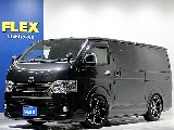 令和４年式ハイエースＶダークプライムⅡ２０００ガソリン２ＷＤ人気のＥＳＳＥＸカスタム車両入庫！！パナソニックナビアルパインフリップダウンモニターオリジナルオーバーフェンダーテールライト装着済み！！