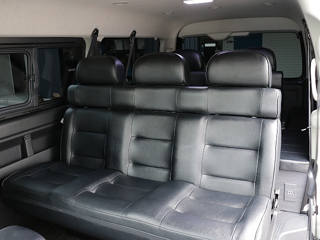 買取直販人気のＶｅｒ５シートアレンジ施工車両入庫！！