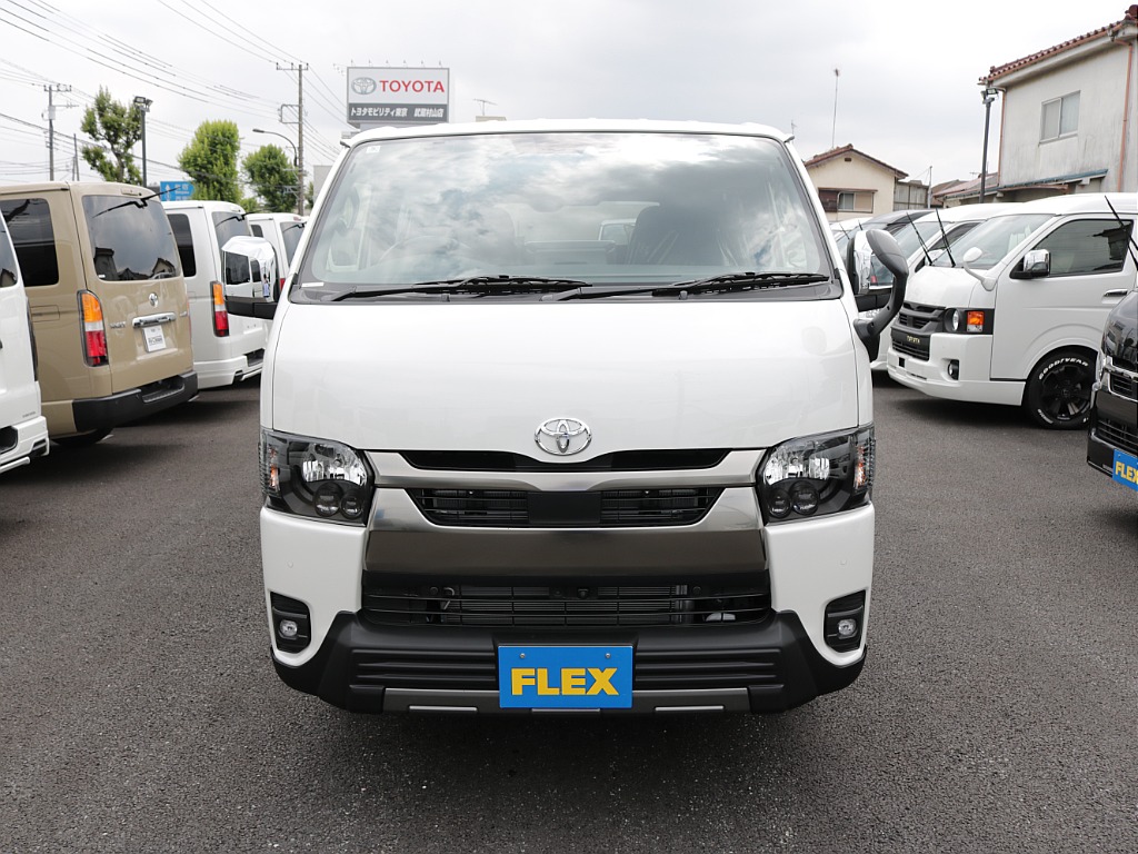 シンプルなフロントマスクになります！！