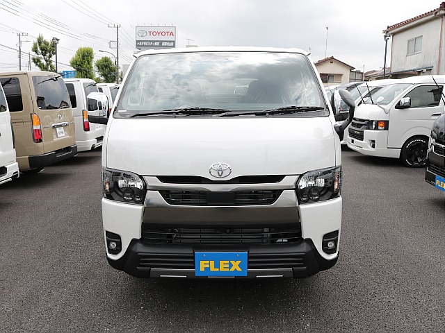 シンプルなフロントマスクになります！！
