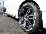 新品デルフ０２　１７インチアルミ装備！！