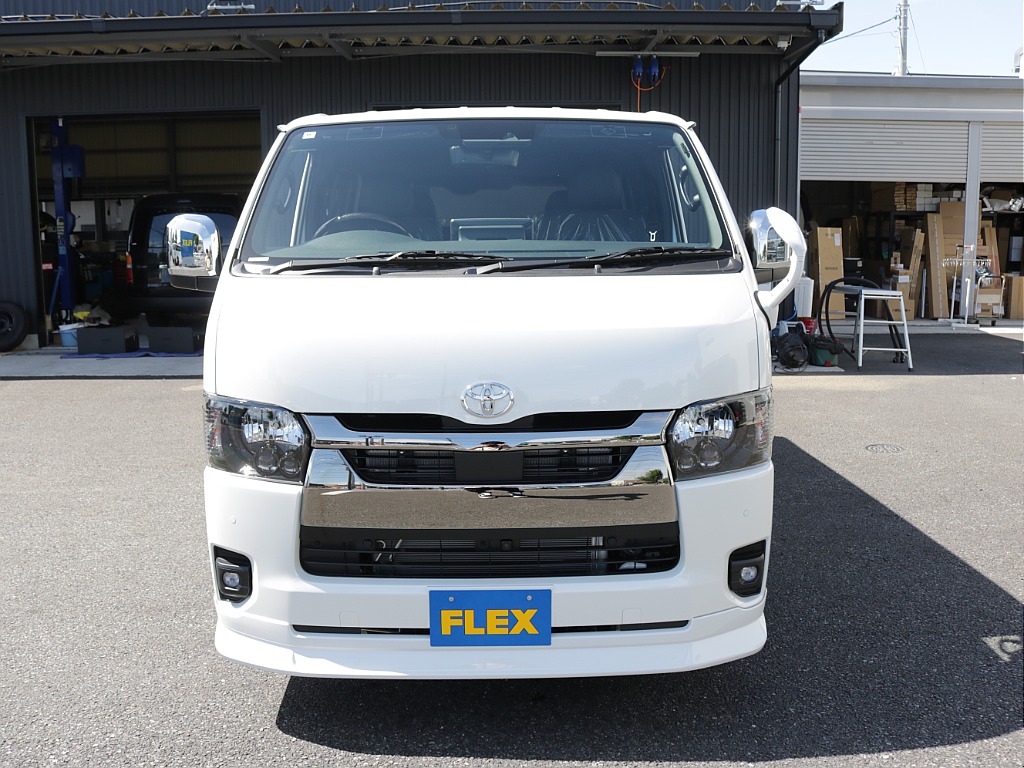 引き締まったフロントマスクになります！！