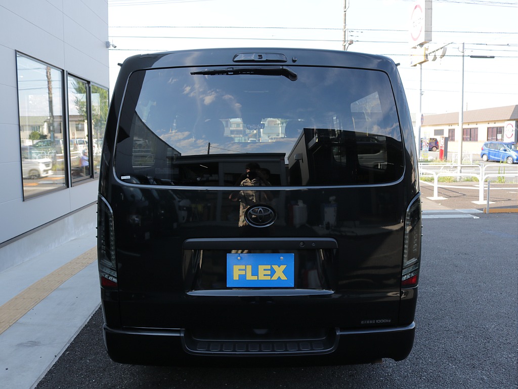 シンプルなリアビューになります！！