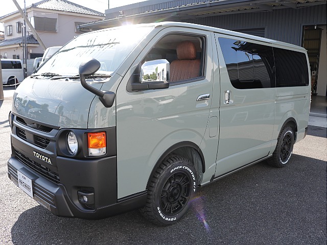 人気のアースカラーパッケージカーキになります！！