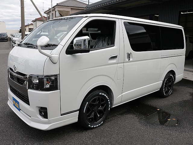 アンダーミラーも同色塗装済み！！