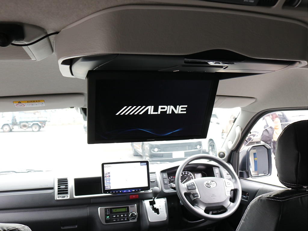 大画面アルパイン１１インチナビ１２．８フリップダウンモニター装備！！