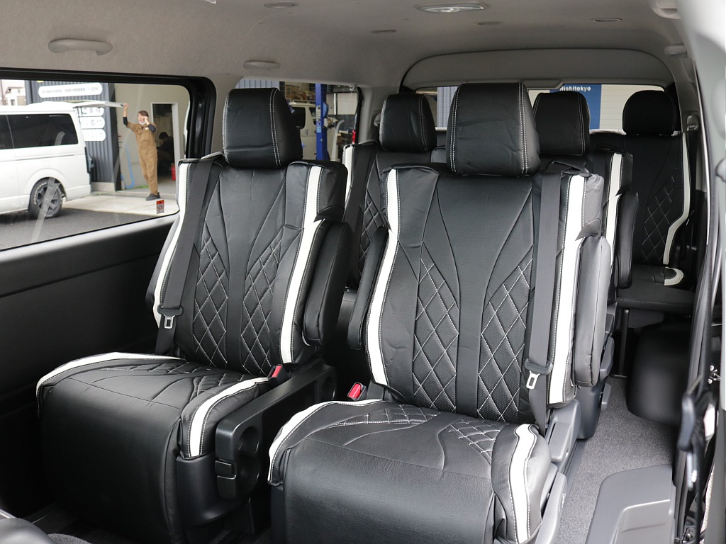 オリジナルダイヤ柄シートカバー装着済み！！