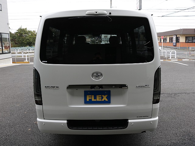 シンプルなリアビューになります!!