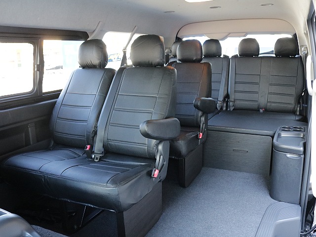 ファミリーに好評のノーマルシート配列カスタム車両入庫！！