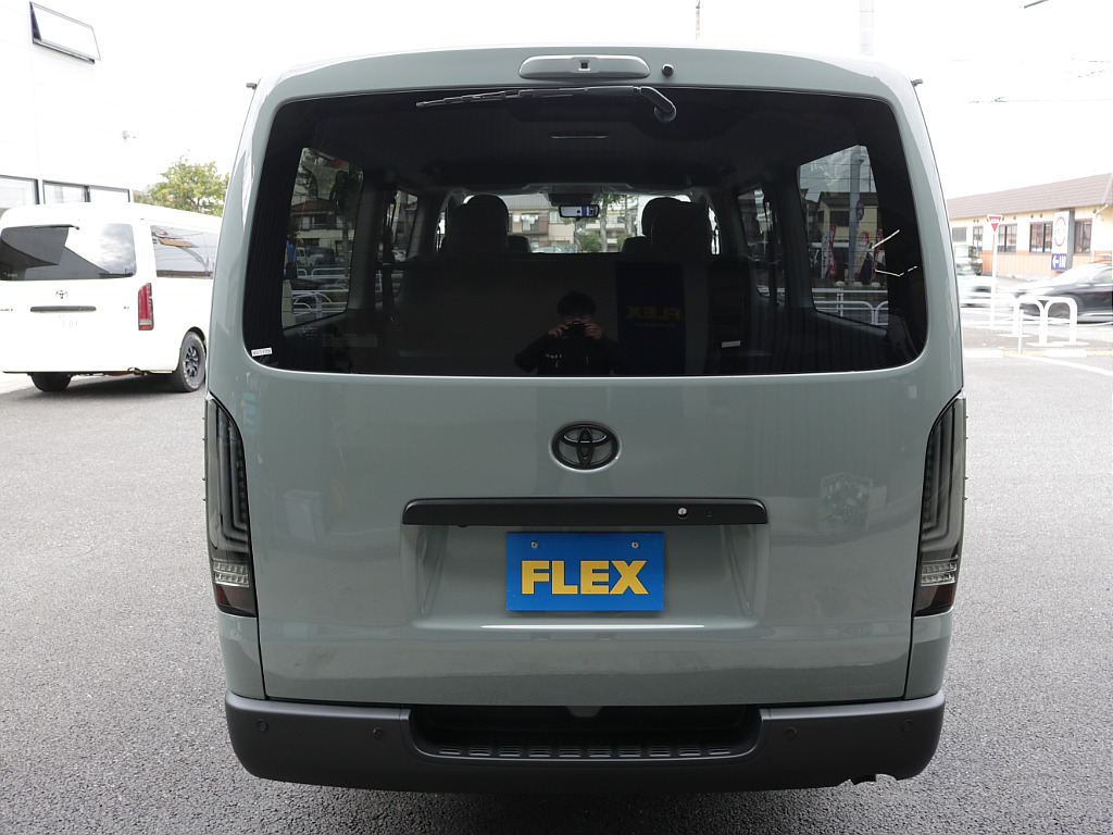 シンプルなリアビューになります！！