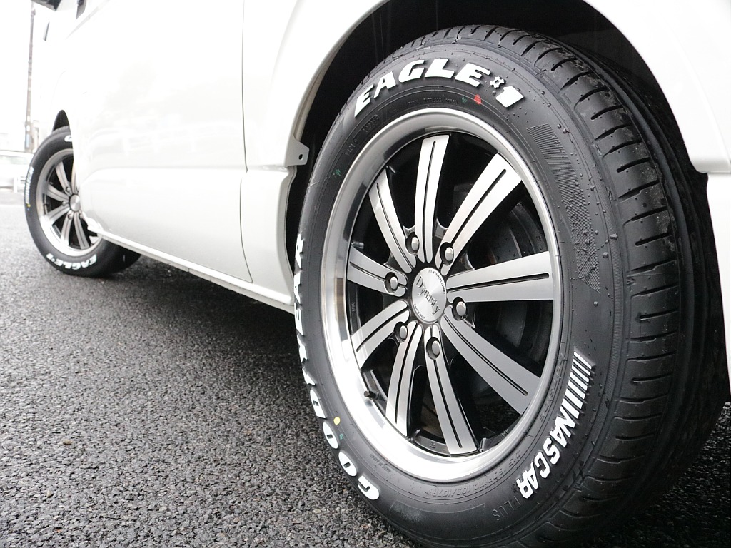 ダイナスティー１７インチアルミ新品ナスカータイヤ装着済み！！