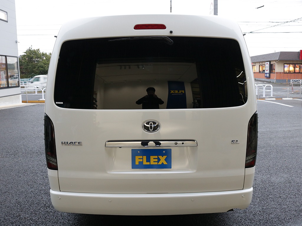 シンプルなリアビューになります！！