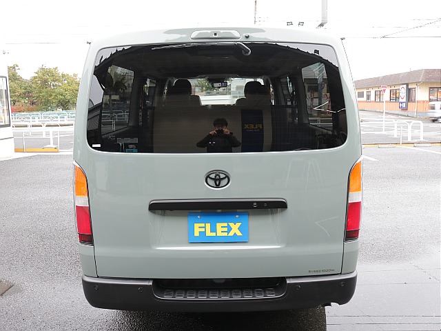 シンプルなリアビューになります！！