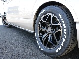 新車ハイエースワゴンファインテックツアラー２７００ガソリン４WDカスタム車両入庫！オリジナルフロントスポイラーオリジナルオーバーフェンダーオリジナルＬＥＤテールライトオリジナル１７インチアルミ装備！！