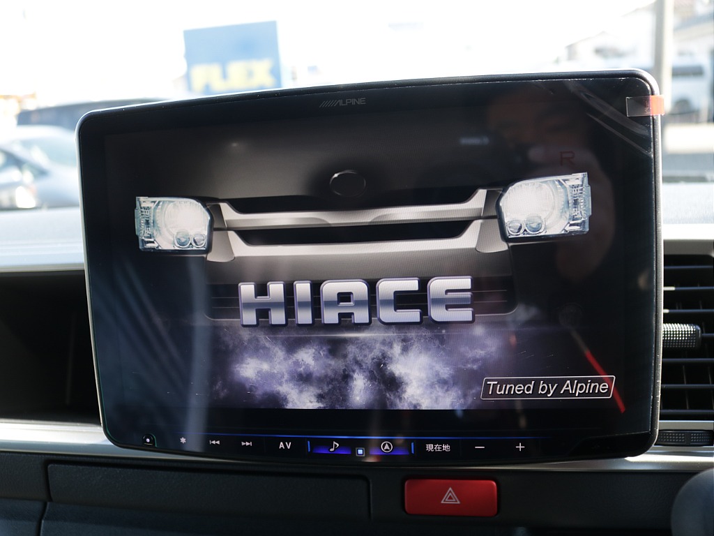 新車ハイエースワゴンファインテックツアラー２７００ガソリン４WDカスタム車両入庫！オリジナルフロントスポイラーオリジナルオーバーフェンダーオリジナルＬＥＤテールライトオリジナル１７インチアルミ装備！！