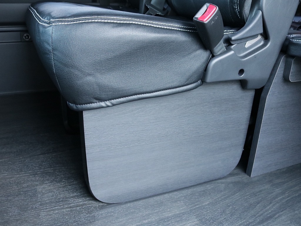 新車ワゴンＧＬ４ＷＤオリジナルＶｅｒ１シートアレンジブラックエディション完成！オリジナルフロントバンパーオリジナルオーバーフェンダーオリジナルＬＥＤテールオリジナル１６インチアルミアルパインナビ装備！