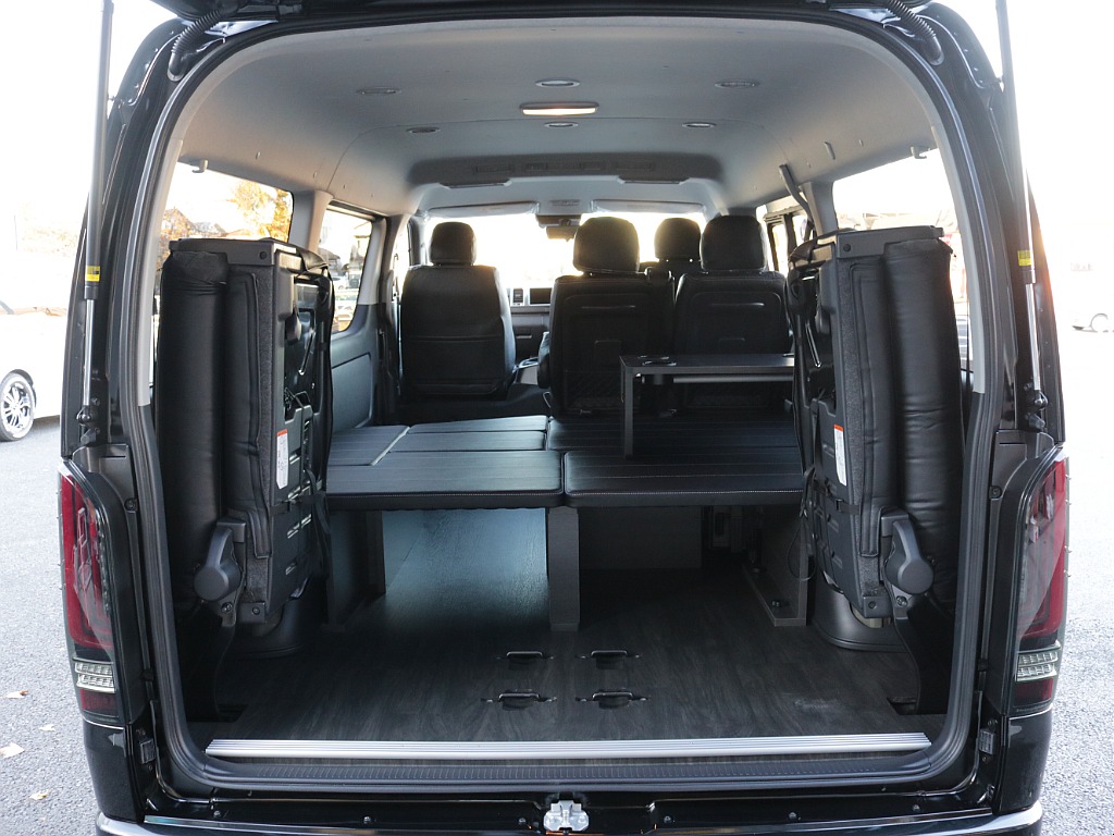 新車ワゴンＧＬ４ＷＤオリジナルＶｅｒ１シートアレンジブラックエディション完成！オリジナルフロントバンパーオリジナルオーバーフェンダーオリジナルＬＥＤテールオリジナル１６インチアルミアルパインナビ装備！